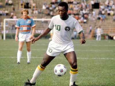 Pele feeling better after his tumor surgery says 'ready to play'