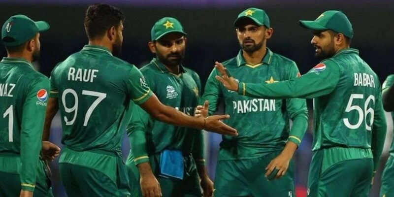 Rizwan and Malik suffer from 'mild flu' ahead of semifinal