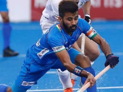 'Play as a team,' advices Manpreet Singh to junior World Cup side
