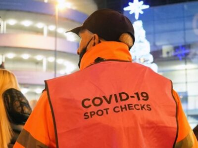 Premier League to carry on amid COVID-19 chaos as clubs decide to fulfil fixture list