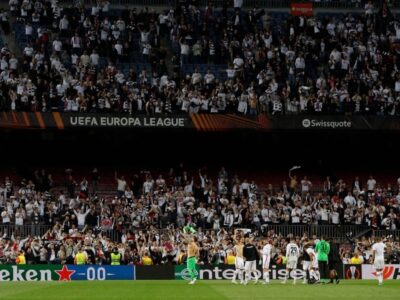 FC Barcelona president 'ashamed' after Eintracht fans flood Camp Nou
