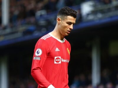David Beckham hopes Ronaldo stays at Manchester United