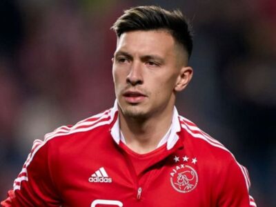 Manchester United sign deal with Lisandro Martinez from Ajax