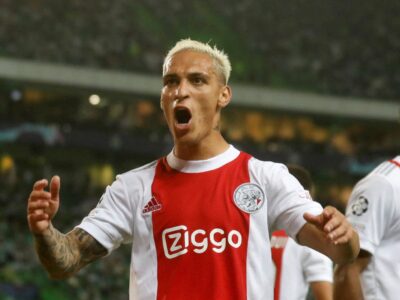 Manchester United agree deal with Ajax to sign Antony