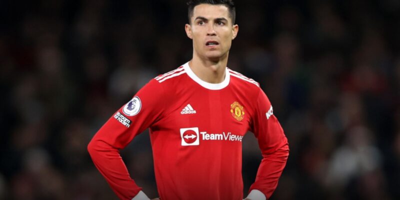 Erik ten Hag 'clear' on Ronaldo staying at Manchester Utd