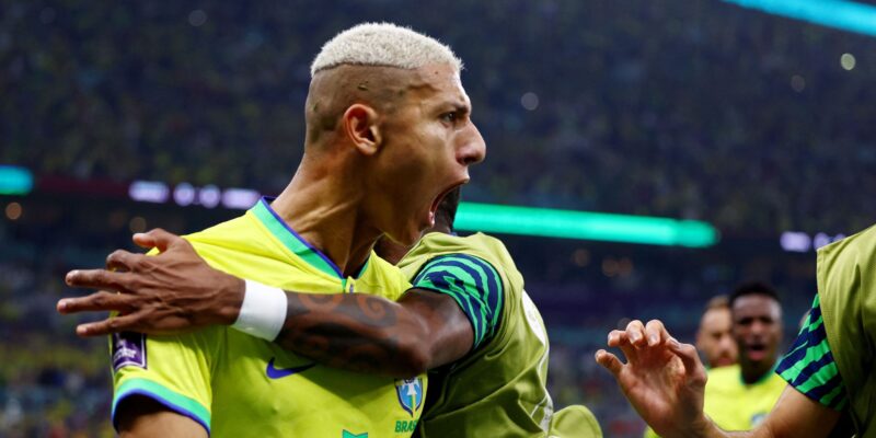 Richarlison's brace powers Brazil to see off Serbia