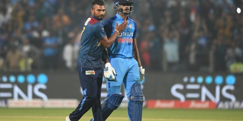 Dasun Shanaka and Axar Patel