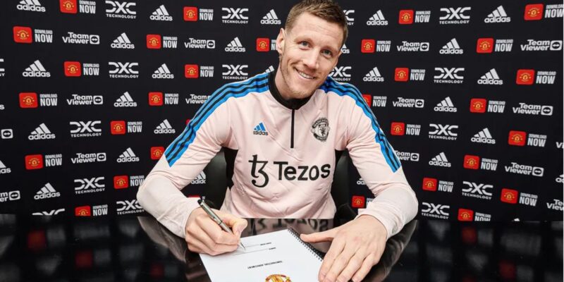 Manchester United sign striker Wout Weghorst on loan