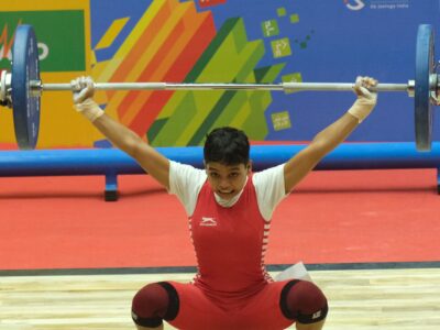 Lifters create three new records as Maharashtra surge