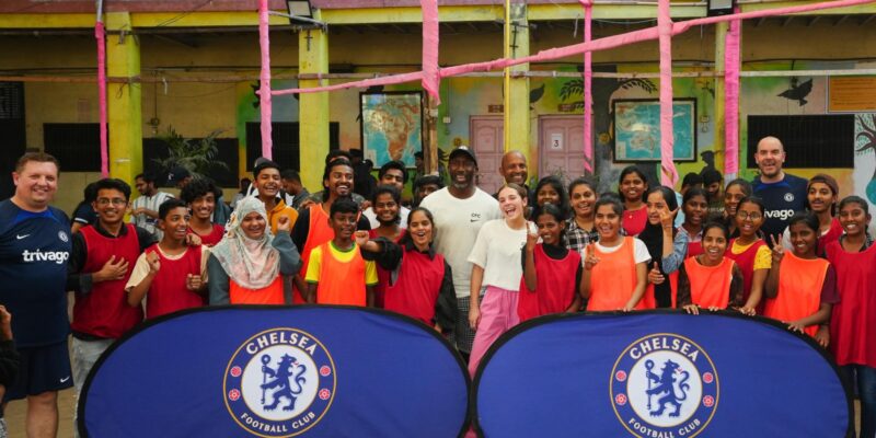 Chelsea FC Legend Jimmy Floyd Hasselbaink visits Mumbai and Conducts Coaching Clinic in Dharavi