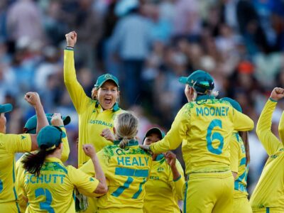 Women to receive million dollar pay packets in new Australia deal