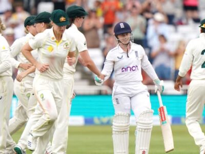 England fall short of the lead, but Australia is off to the perfect start