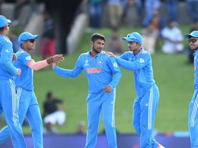 India overcome an ordinary start to beat Bangladesh