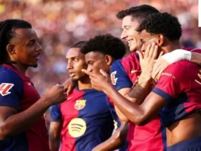 FC-Barcalona-Celebrating-an-own-goal-by-Girona.