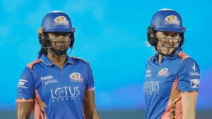 Nat Sciver - Brunt joins Hayley Matthews batting together