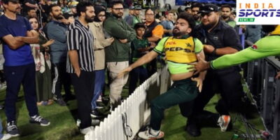 Khushdil Shah fighting