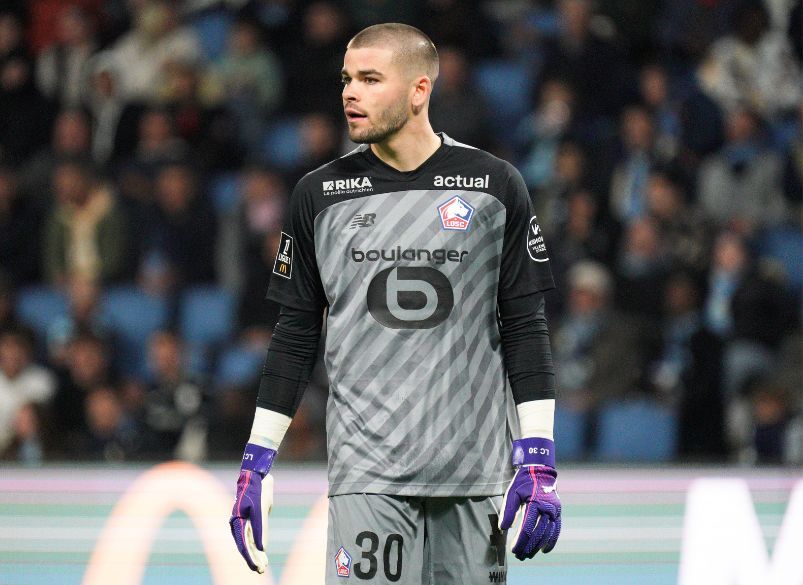 The 23-year-old Lucas Chevalier had an eventful debut