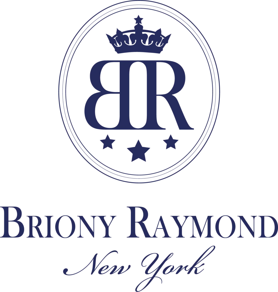According to Briony Raymond, a respected name in the jewelry industry, the main diamond could weigh anywhere from 25 to 30 carats