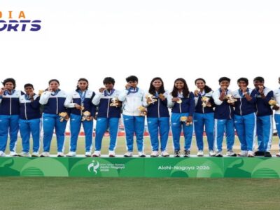 Indian Women hold gold medals after winning Asian Games 2026
