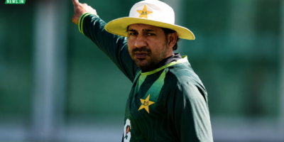 Former Pakistan head coach Sarfaraz Ahmed in Pakistan cricket team during training
