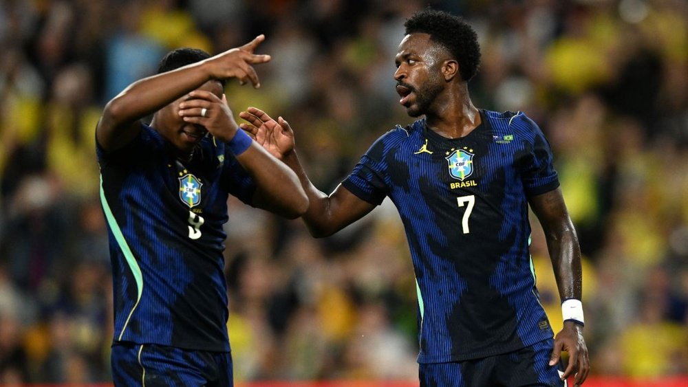 Endrick (subbed on for Raphinha) & Vini Jr in their match against Australia